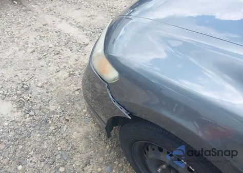 2011 Honda Civic Vp z USA, uszkodzony, nr VIN 19XFA1E37BE015377